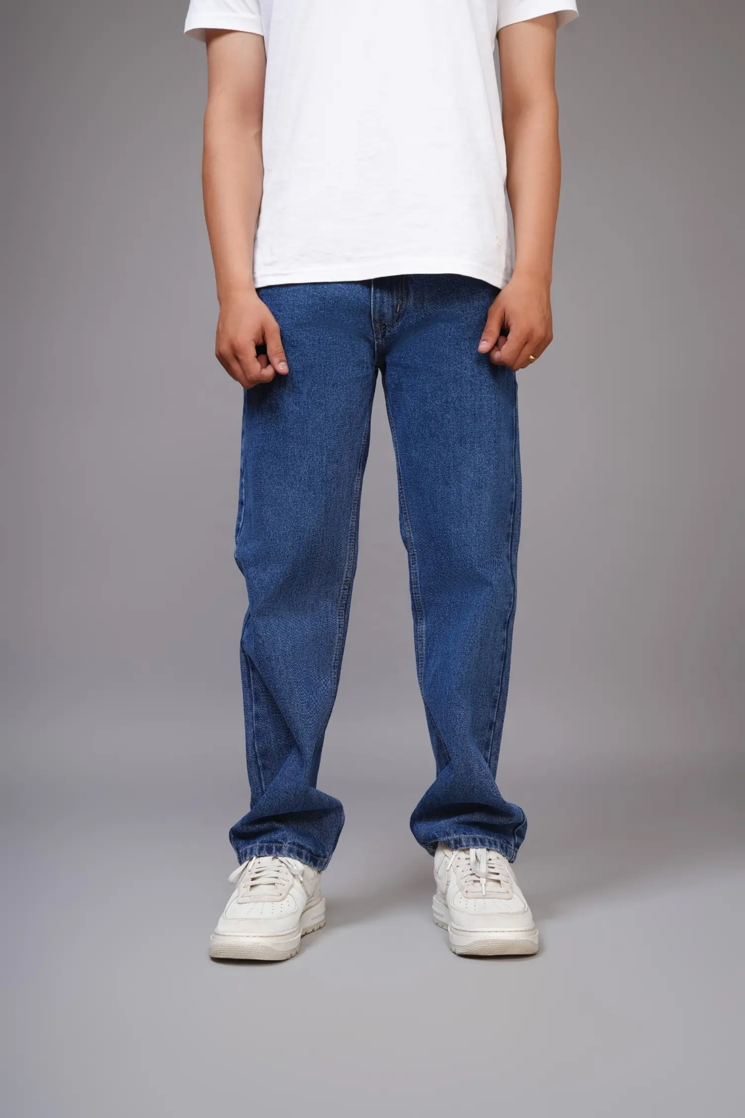 Blue Straight Fit Jeans Non-Strach