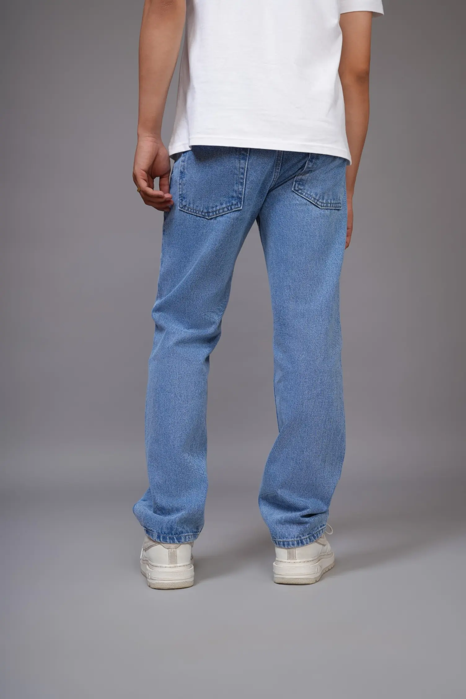 straight-fit-light-blue-back